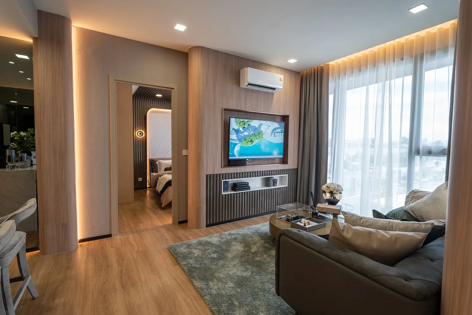 Коридор из гостиной в спальню, отделка квартиры в ЖК Aquarous Jomtien Pattaya