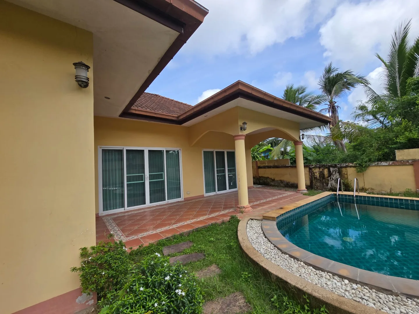 Single House Huay Yai